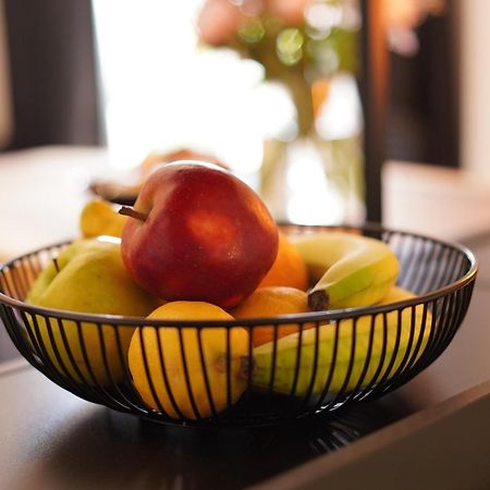 Stay At Smilla - Boutique Apartments Mit Kueche - Parken - Klima - Netflix - Waschmaschine Wiesbaden Eksteriør bilde