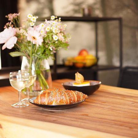 Stay At Smilla - Boutique Apartments Mit Kueche - Parken - Klima - Netflix - Waschmaschine Wiesbaden Eksteriør bilde