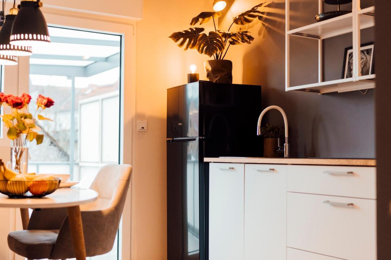 Stay At Smilla - Boutique Apartments Mit Kueche - Parken - Klima - Netflix - Waschmaschine Wiesbaden Eksteriør bilde