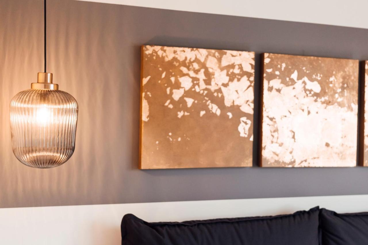 Stay At Smilla - Boutique Apartments Mit Kueche - Parken - Klima - Netflix - Waschmaschine Wiesbaden Eksteriør bilde