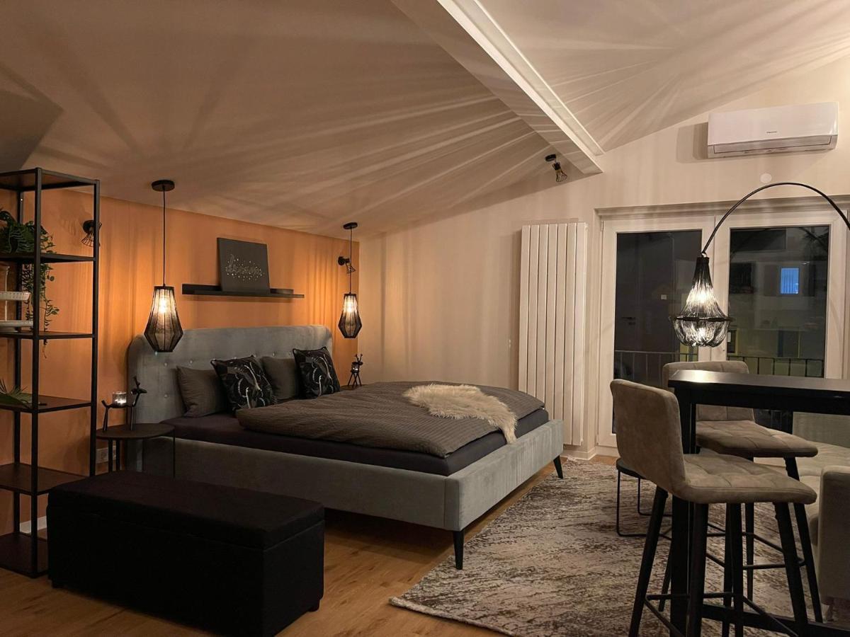 Stay At Smilla - Boutique Apartments Mit Kueche - Parken - Klima - Netflix - Waschmaschine Wiesbaden Eksteriør bilde