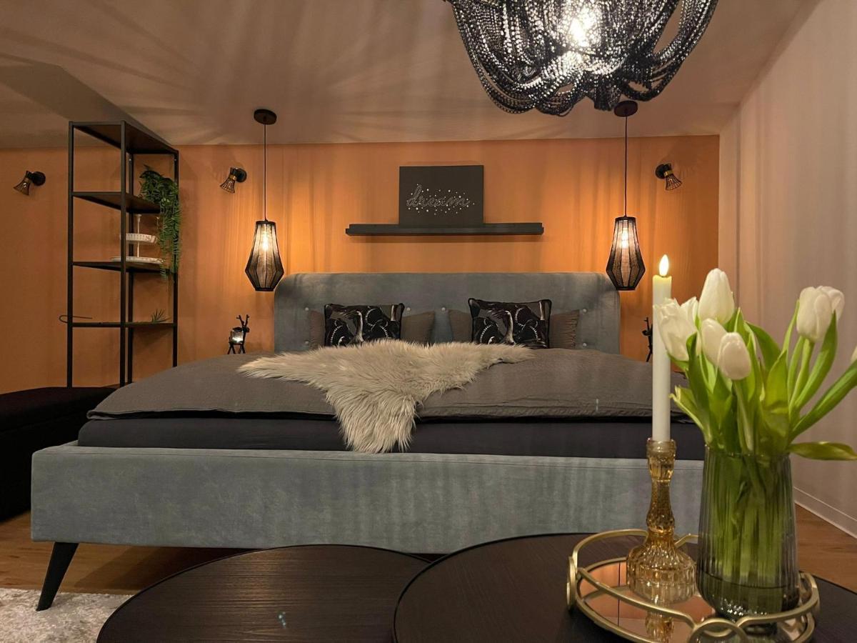 Stay At Smilla - Boutique Apartments Mit Kueche - Parken - Klima - Netflix - Waschmaschine Wiesbaden Eksteriør bilde