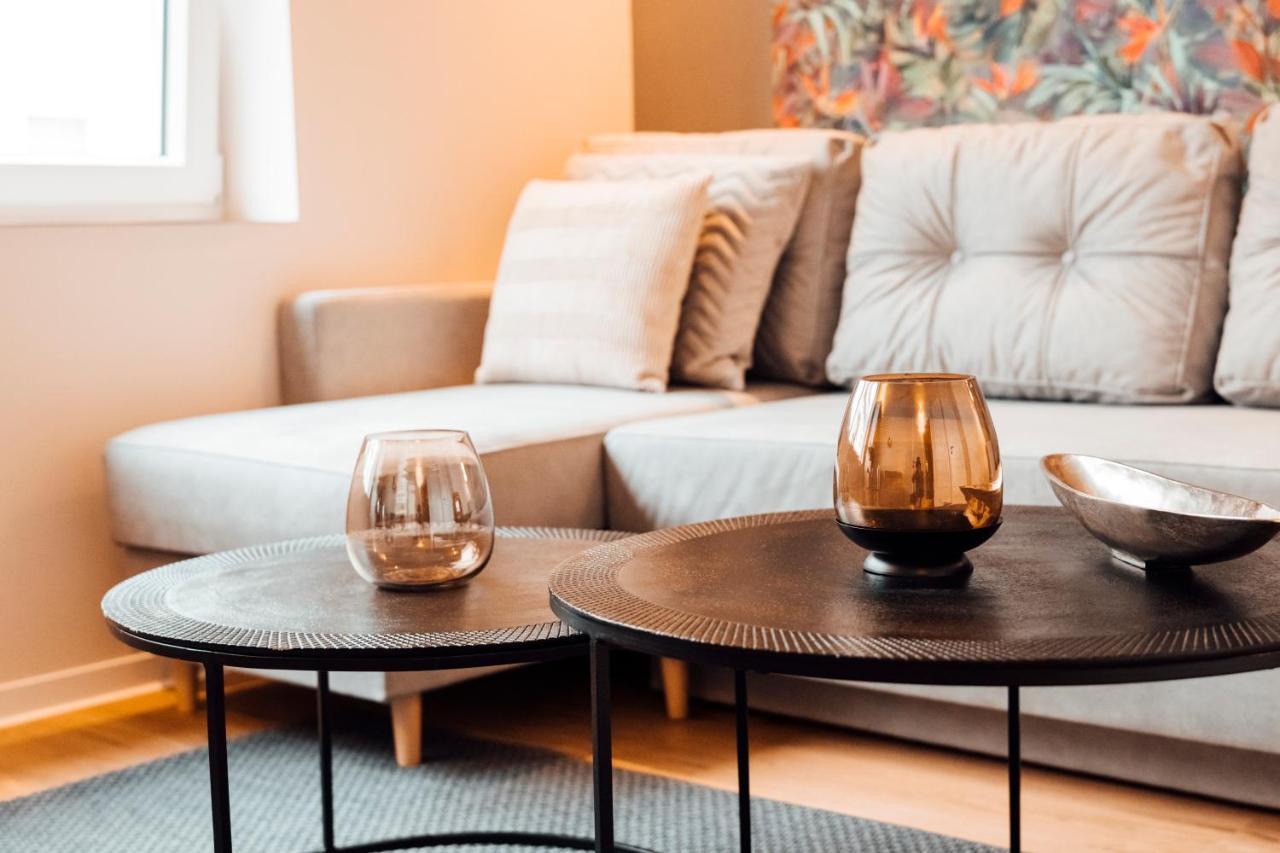 Stay At Smilla - Boutique Apartments Mit Kueche - Parken - Klima - Netflix - Waschmaschine Wiesbaden Eksteriør bilde