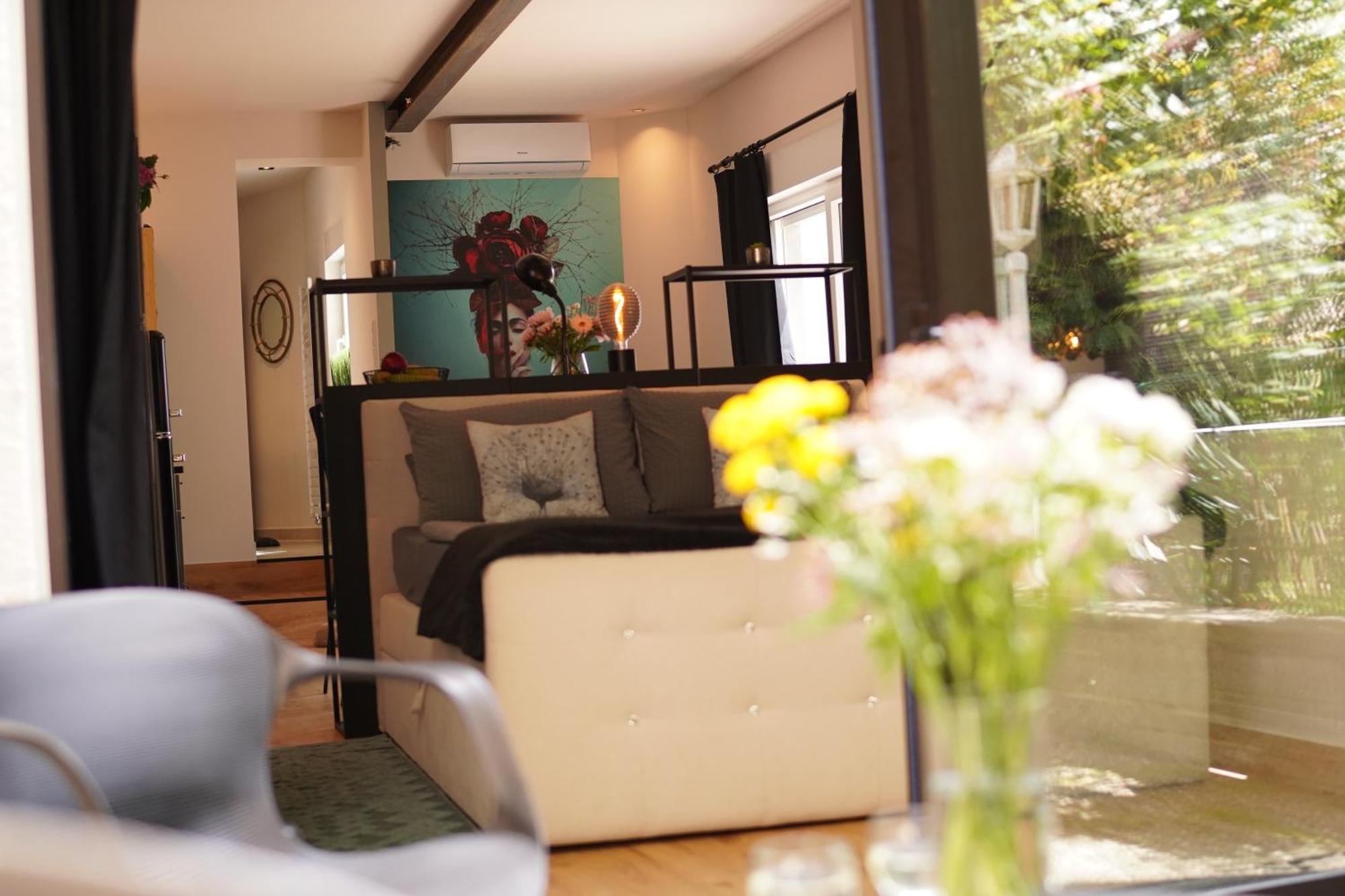 Stay At Smilla - Boutique Apartments Mit Kueche - Parken - Klima - Netflix - Waschmaschine Wiesbaden Eksteriør bilde